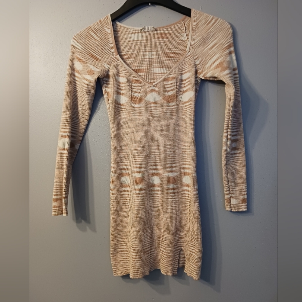 Final $6 Altr'd State "Long Sleeve Knit Dress" Sz. S Coral & White.